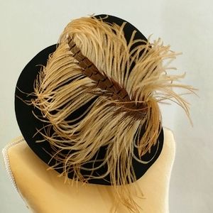 Vintage Sandra Doeskin Wool Feather Cloche Hat